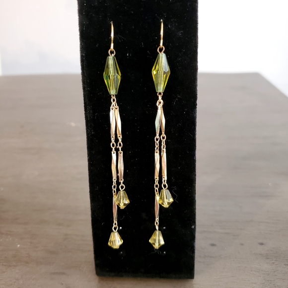 Beautiful Vintage Gold-tone Peridot Dangling Earrings - Picture 1 of 1